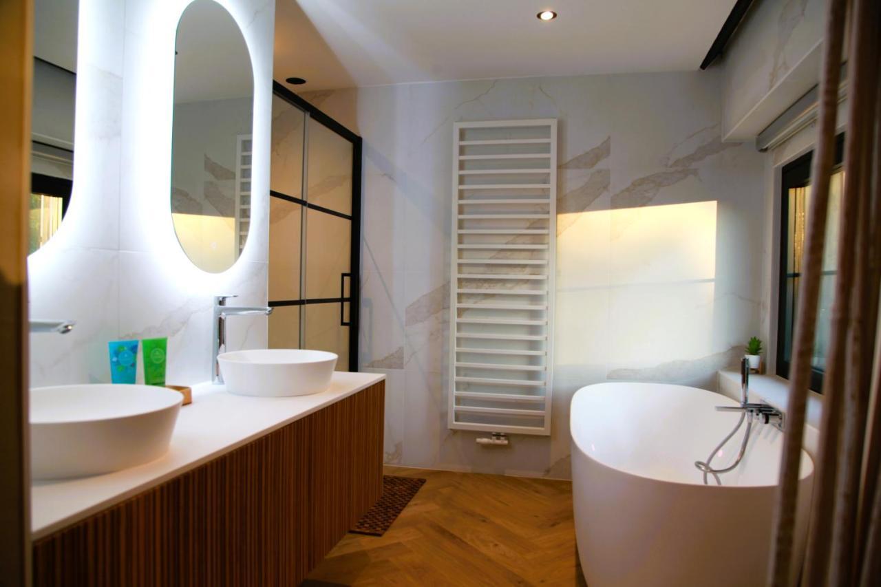 Dionbulles & Dionlodge Guesthouse, Private Wellness Pool In Option Chaumont-Gistoux Buitenkant foto